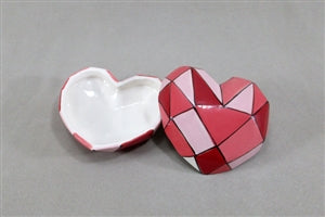 FACETED HEART BOX