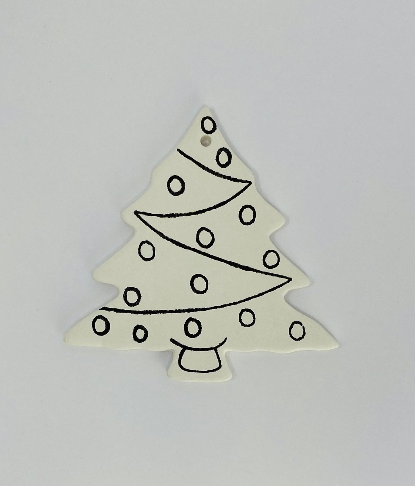 DETAILED CHRISTMAS TREE ORNAMENT