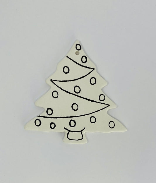 DETAILED CHRISTMAS TREE ORNAMENT